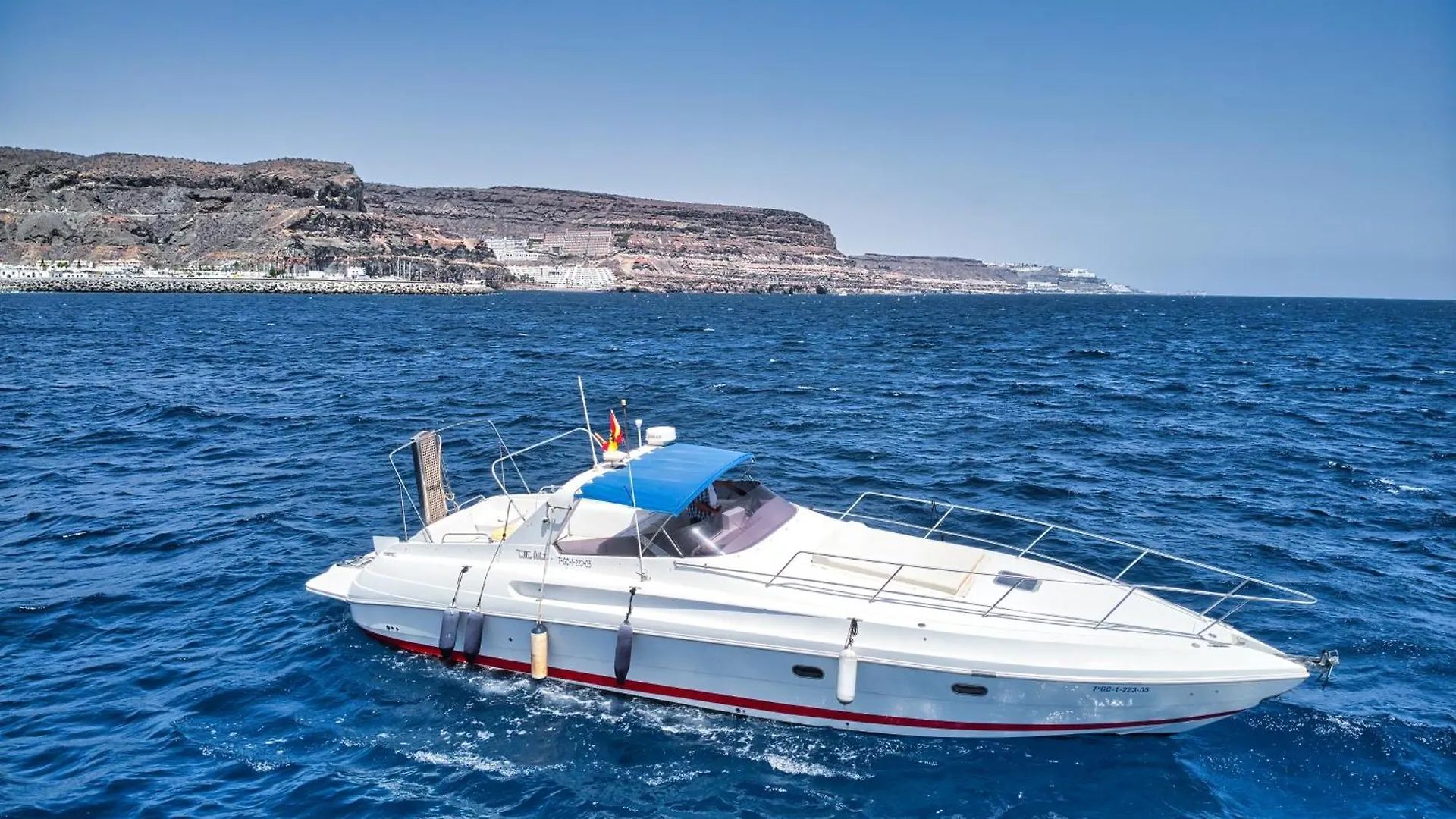 Yate Malu V Hotel Puerto De Mogan Spain